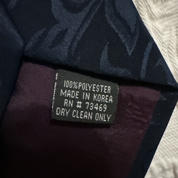 Surrey Christmas Mouse Y2K Cartoon Novelty Neck Tie Necktie Vintage Holiday NEW! - Picture 8 of 9